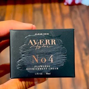 Averr Aglow Nourishment Cream